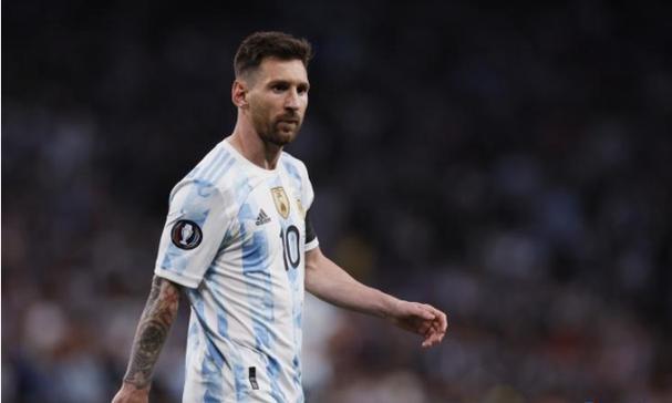 安德鲁弃爵位，女儿稳坐